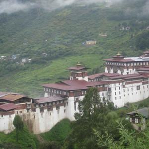 Det lilla kungariket i Himalaya erbjuder unika upplevelser av religion & kultur med blandning av en dramatisk och fascinerande natur. Besk landet som stter fokus p bruttonationallycka fre tillvxt och bruttonationalprodukt! Vlkommen till Swed-Asia Travels fr skrddarsydd resa eller fr gruppresa till Bhutan.